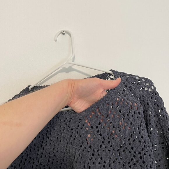 COLDWATER CREEK Gray Open Weave Knit Chenille Crew Neck Sweater PETITE Small PS - Picture 6 of 13